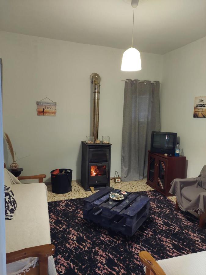 Nala'S House Apartment Leonidio Bagian luar foto