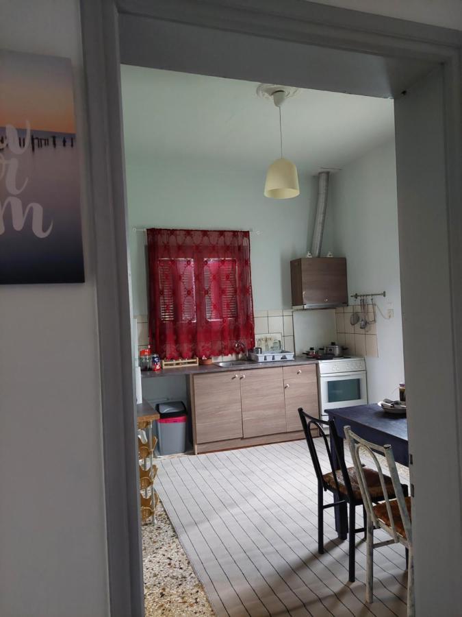 Nala'S House Apartment Leonidio Bagian luar foto